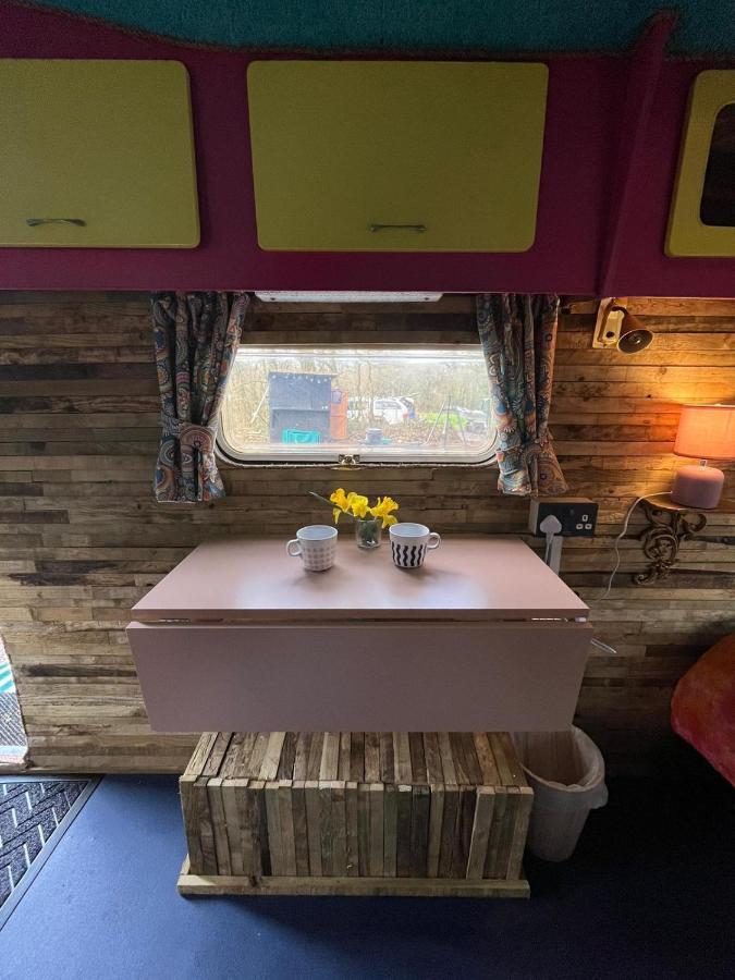 Budget Stay, In Lovely Private Setting With Rustic Charm, Log Burner, Fire Pit, Campers Kitchen & Eco Loo No Bedding Supplied Narberth Esterno foto