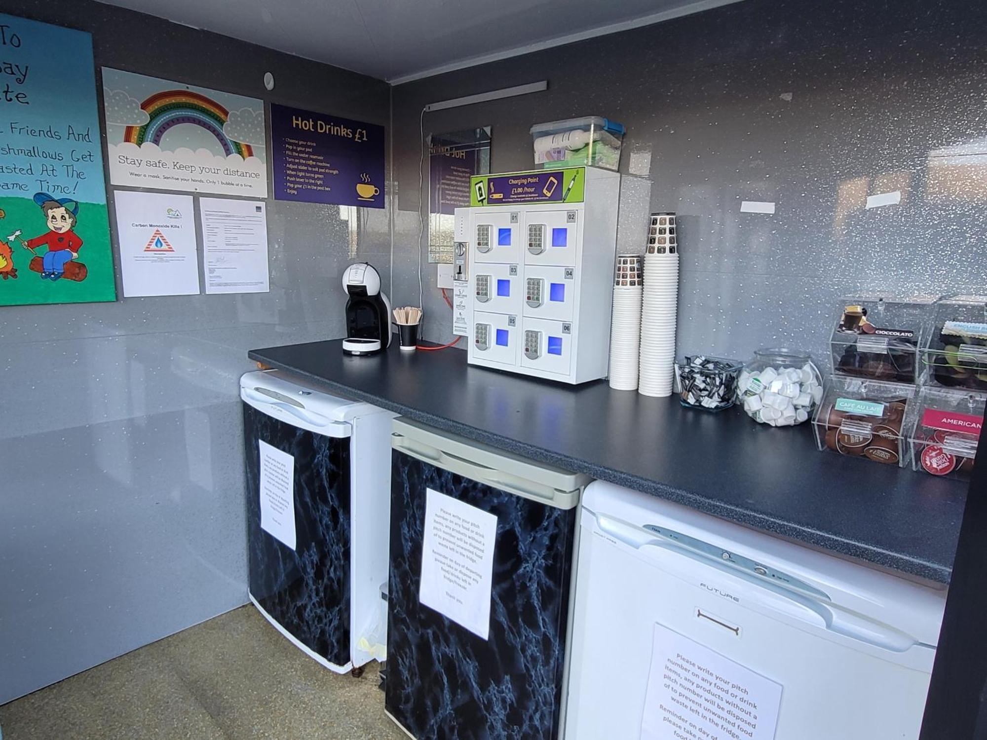 Budget Stay, In Lovely Private Setting With Rustic Charm, Log Burner, Fire Pit, Campers Kitchen & Eco Loo No Bedding Supplied Narberth Esterno foto